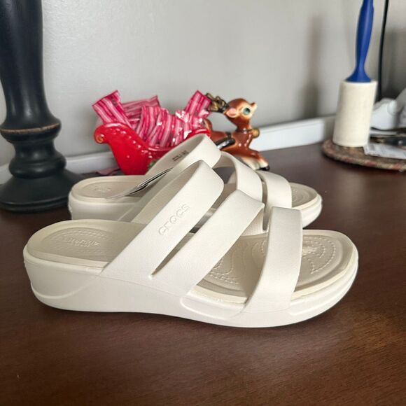 NWT Crocs Strappy Boca Wedge Sandals - Picture 1 of 4